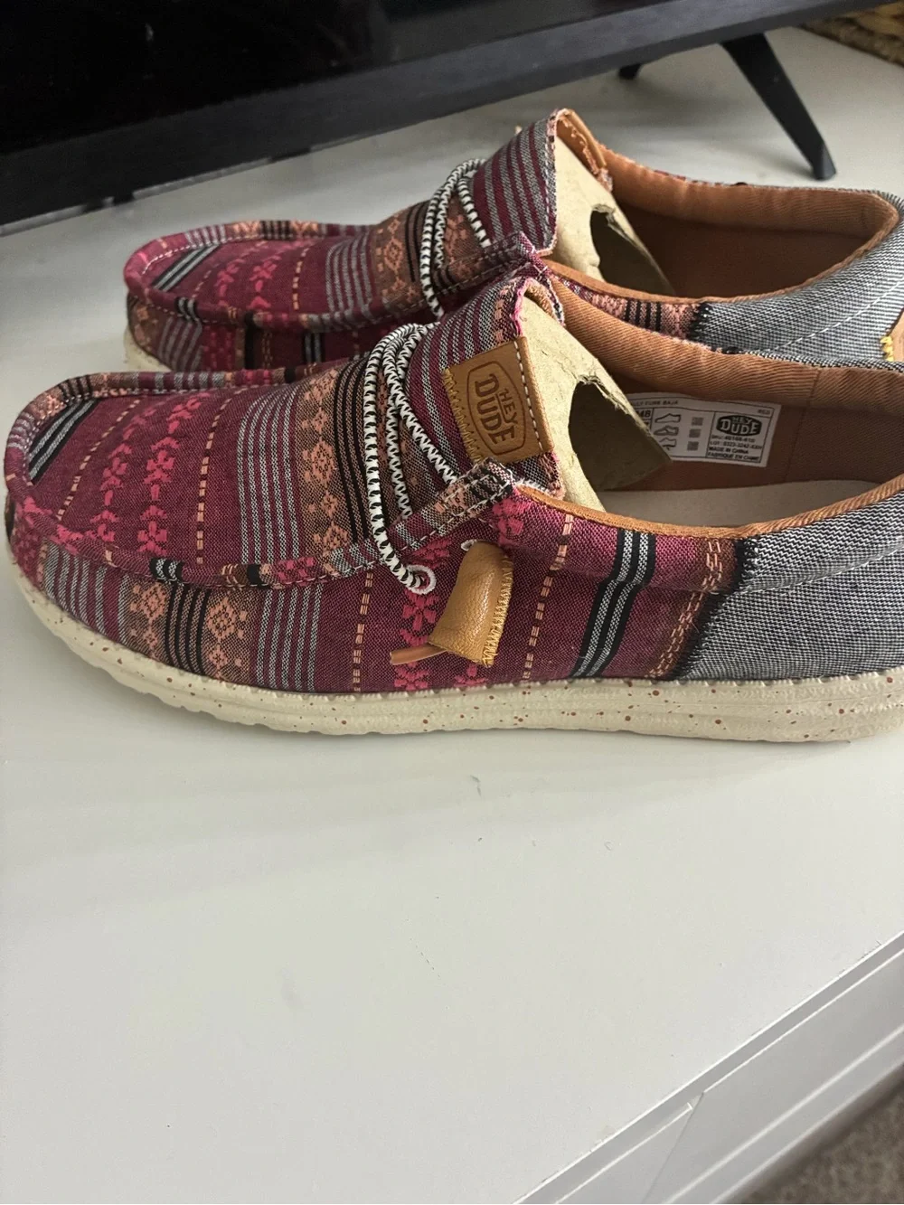 Hey Dude Men's Patterned Burgundy Pink Slip-On Loafers unisex